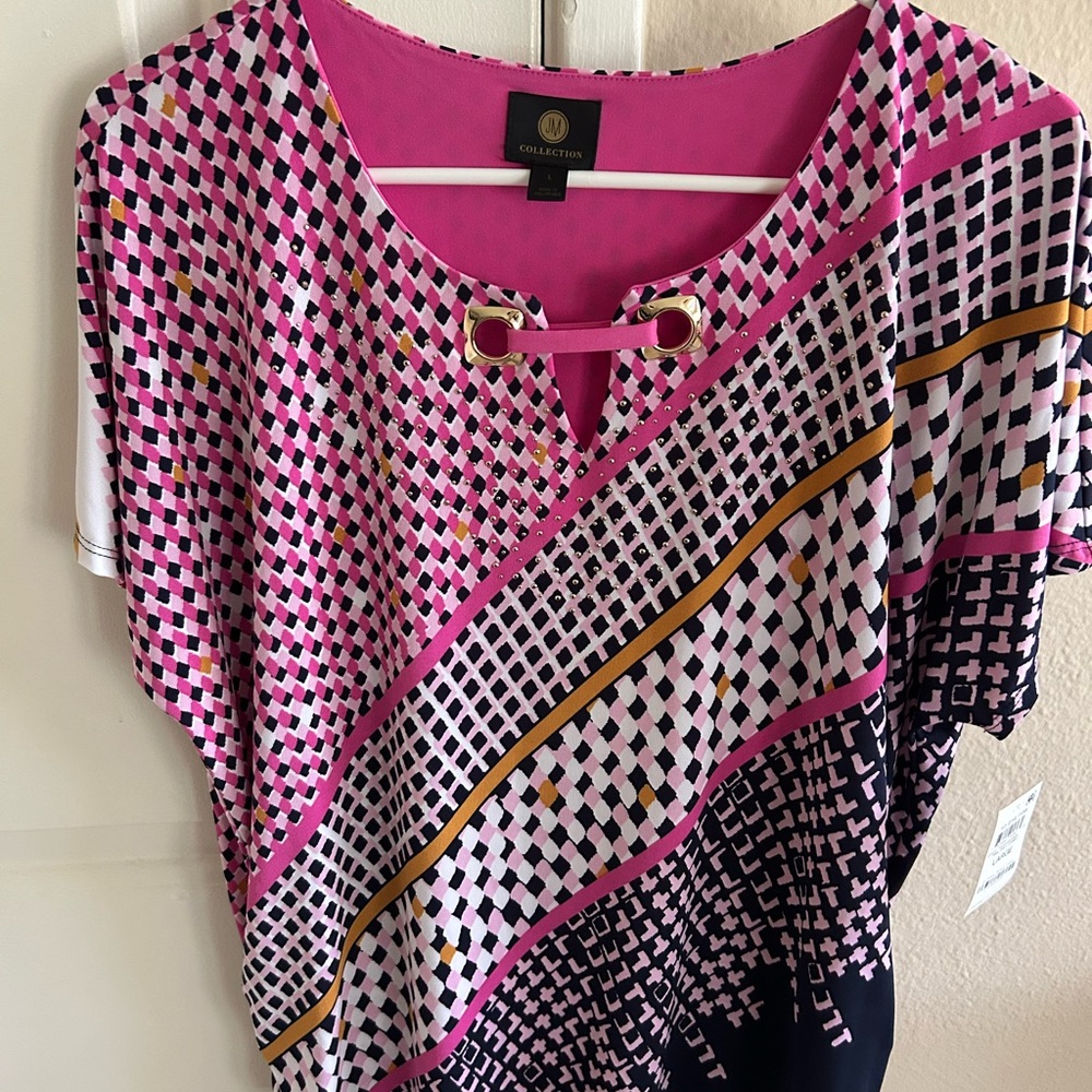 JM Collection Pink and Navy Geometric Blouse